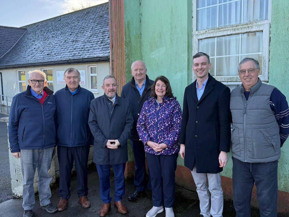 Minister for State at the Department of Rural and Community Development and the Gaeltacht Jerry Buttimer TD , Cllr Alan Harney and some members of the Ahascragh Commuity Development Council at a site visit to Ahascragh Village in spring.